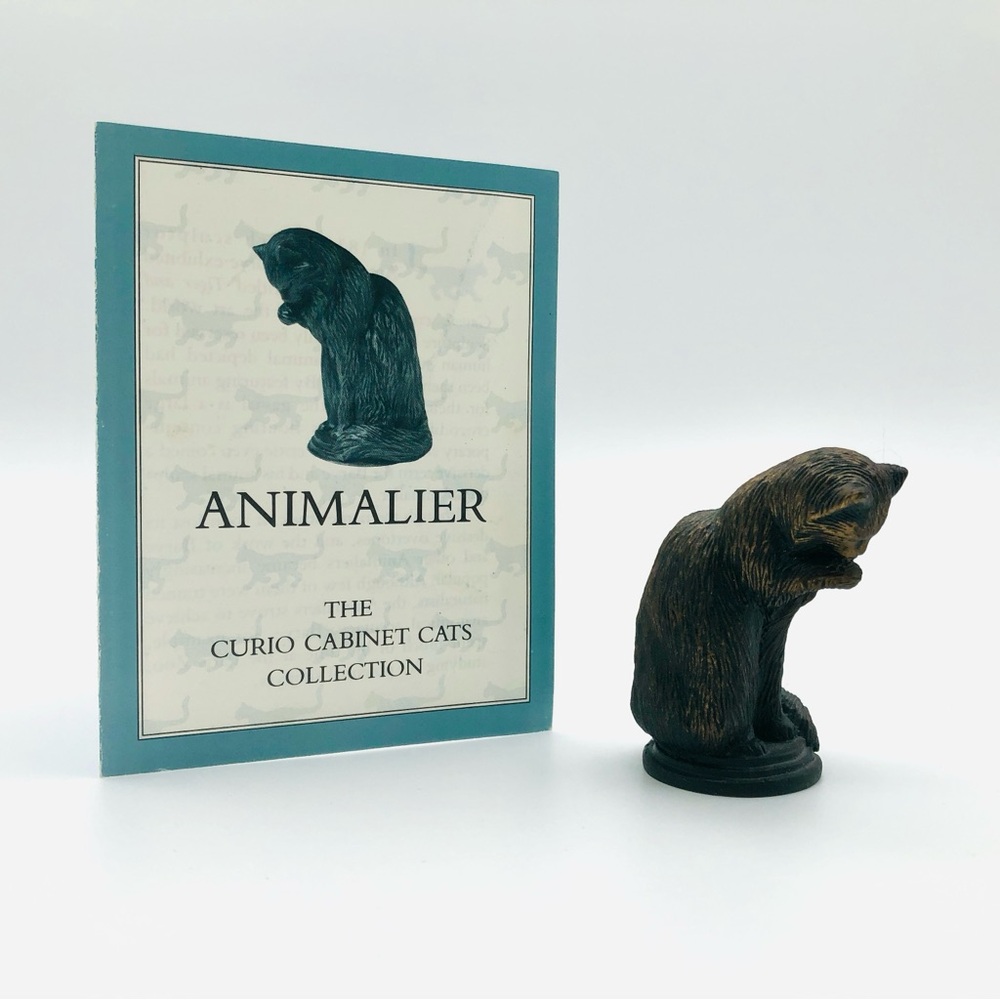 The Franklin Mint Curio Cabinet Cats - Animalier